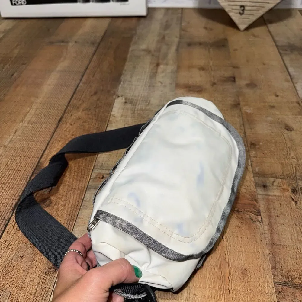 The North Face White Duffle Mini Very Rare Crossbody Has Flaws